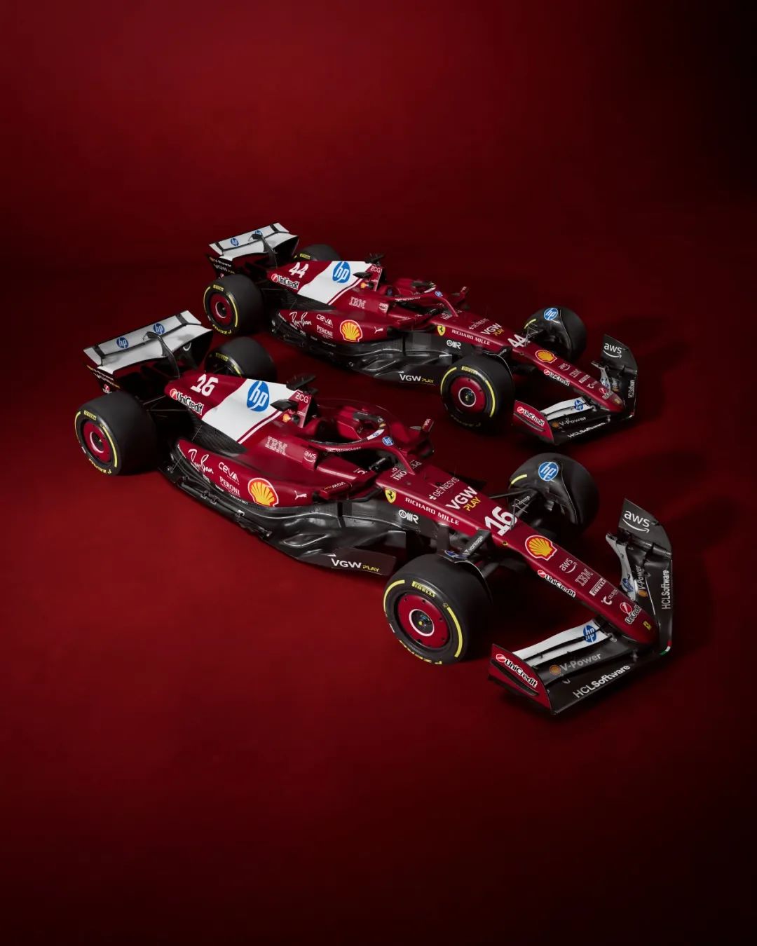 包含阿斯顿马丁完胜红牛二队，诺里斯关键制胜的词条