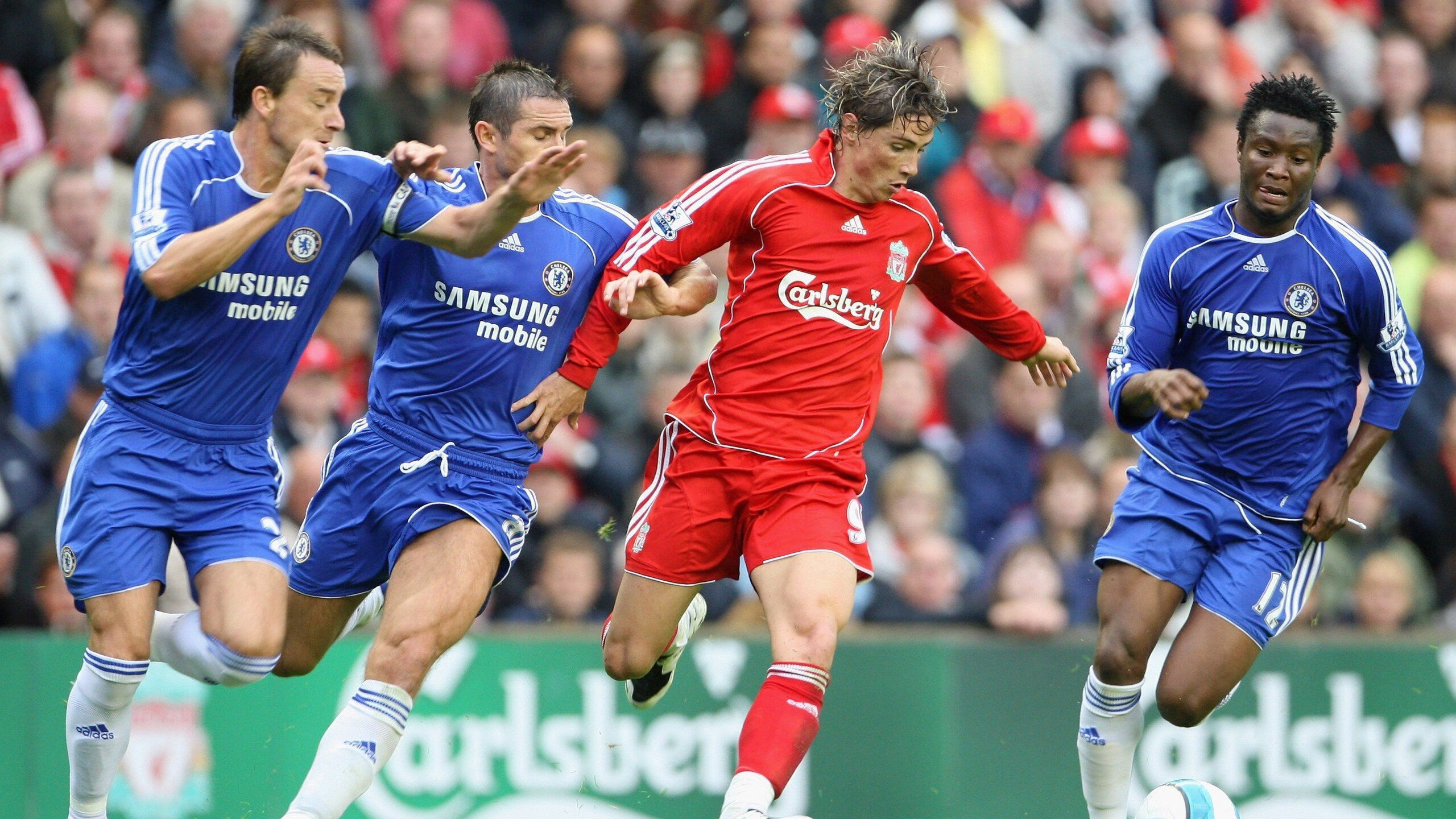 绿茵场上的乒乓传奇,当葡萄牙队鏖战中国队,奥恰洛夫如何统治了全场?